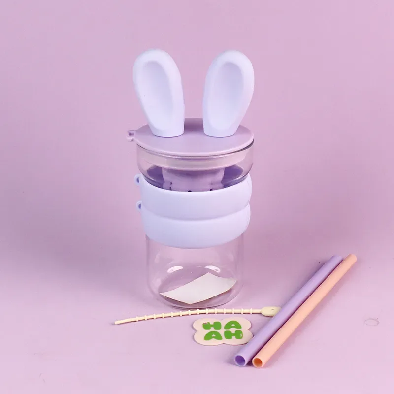 (4131) BOTOL MINUM MOTIF TELINGA KELINCI DENGAN DUA SEDOTAN BX40